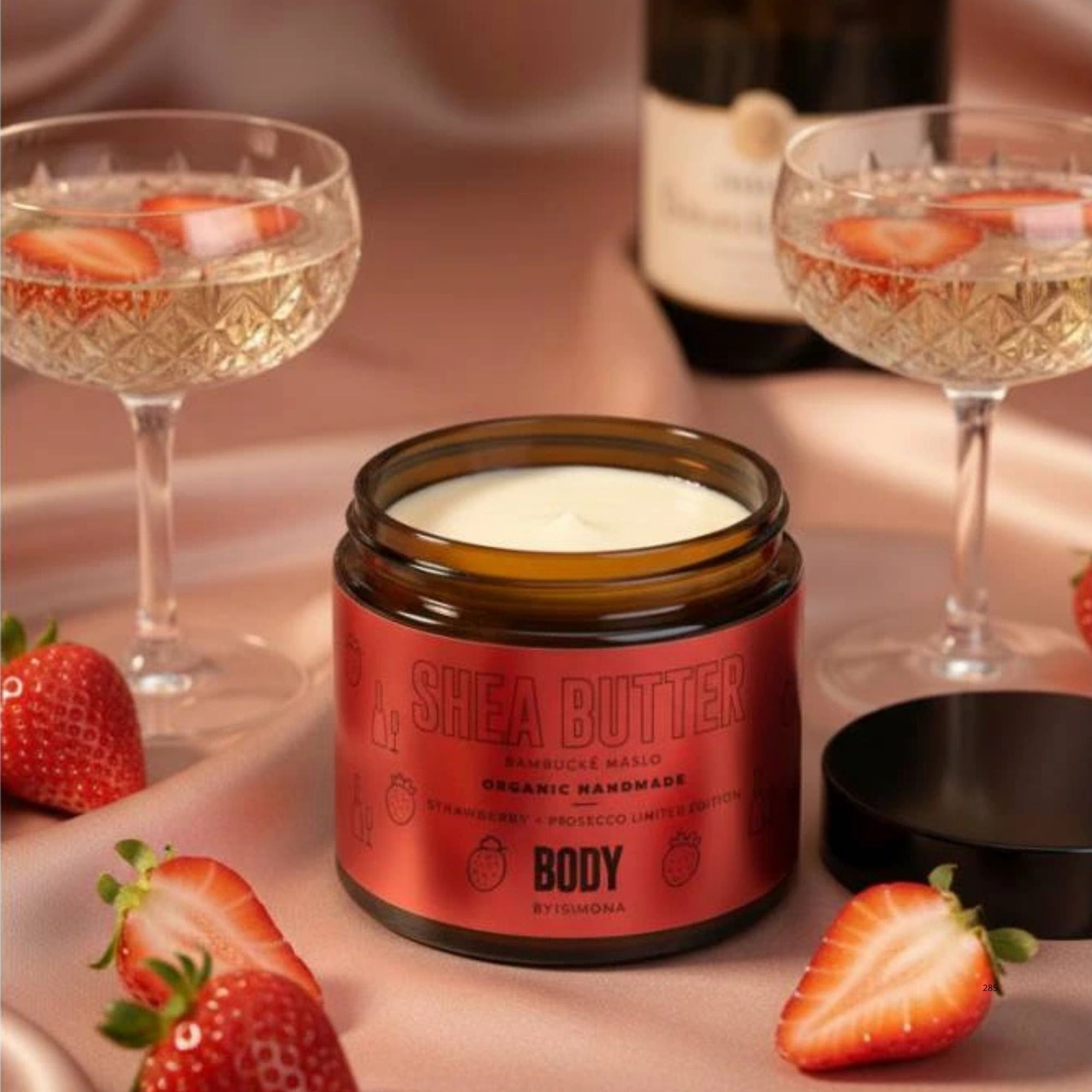 Body by Simona Strawberry & Prosecco bambucké máslo pro hydrataci 250 ml