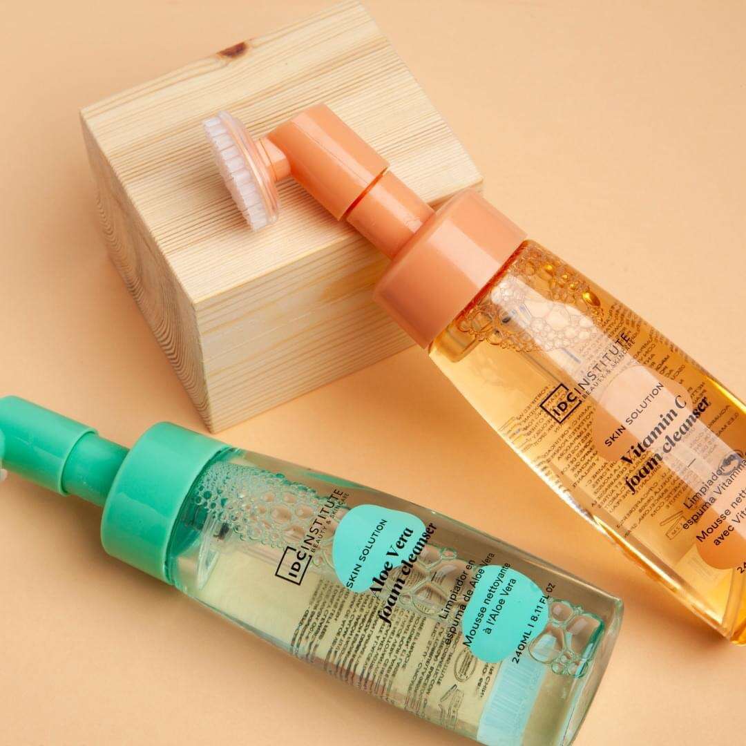 IDC Skin Solution pleťová čistící pěna s vitamínem C 240 ml